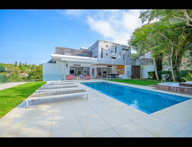 6 BEDROOM FREEHOLD FOR SALE IN BALLITO CENTRAL